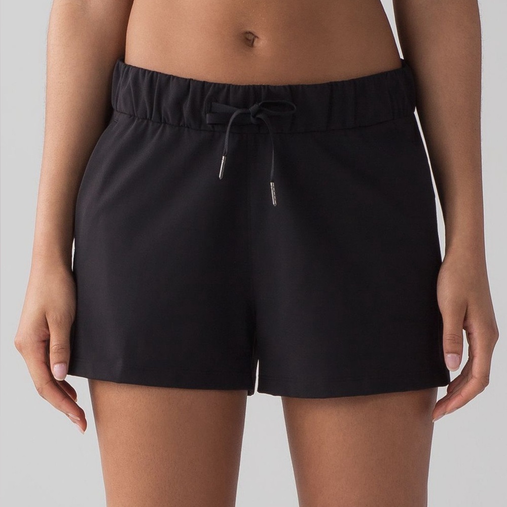 Lululemon On The Fly Black Shorts Size 2